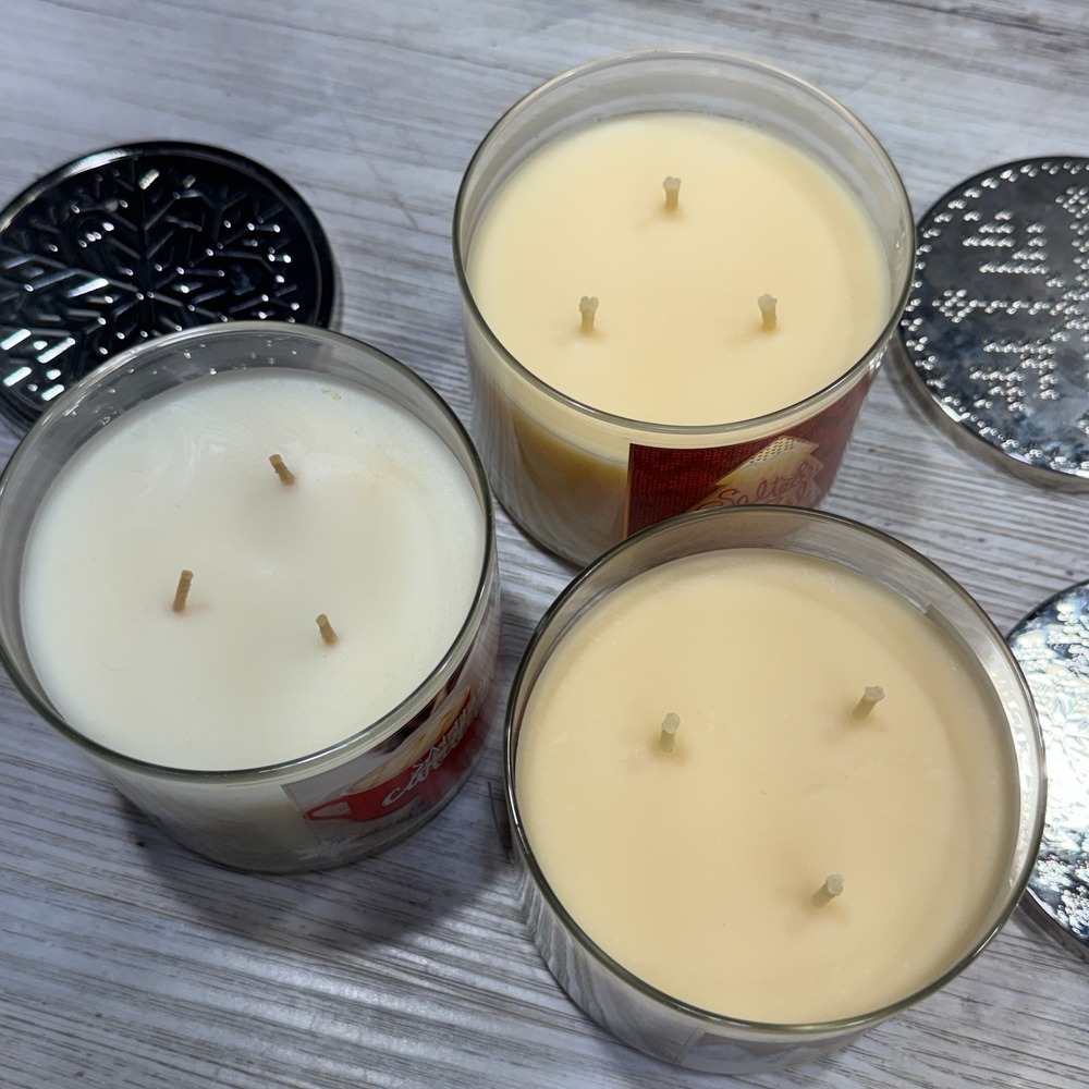 Lot 3 - Bath & Body Works Scented Candle 2 Salted Caramel 1 Merry Cookie 14.5oz - Picture 6 of 6